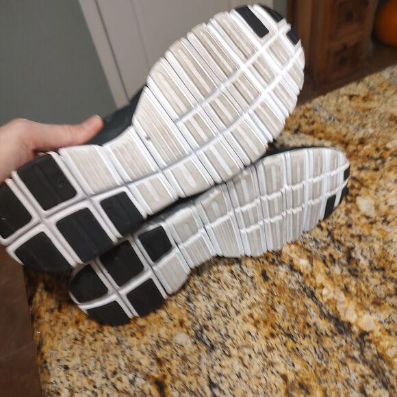 Rare Nike Free 5.0 V4 Black/Gray/White Running Shoes 695168-003 Womens 9 2014 - Picture 8 of 12